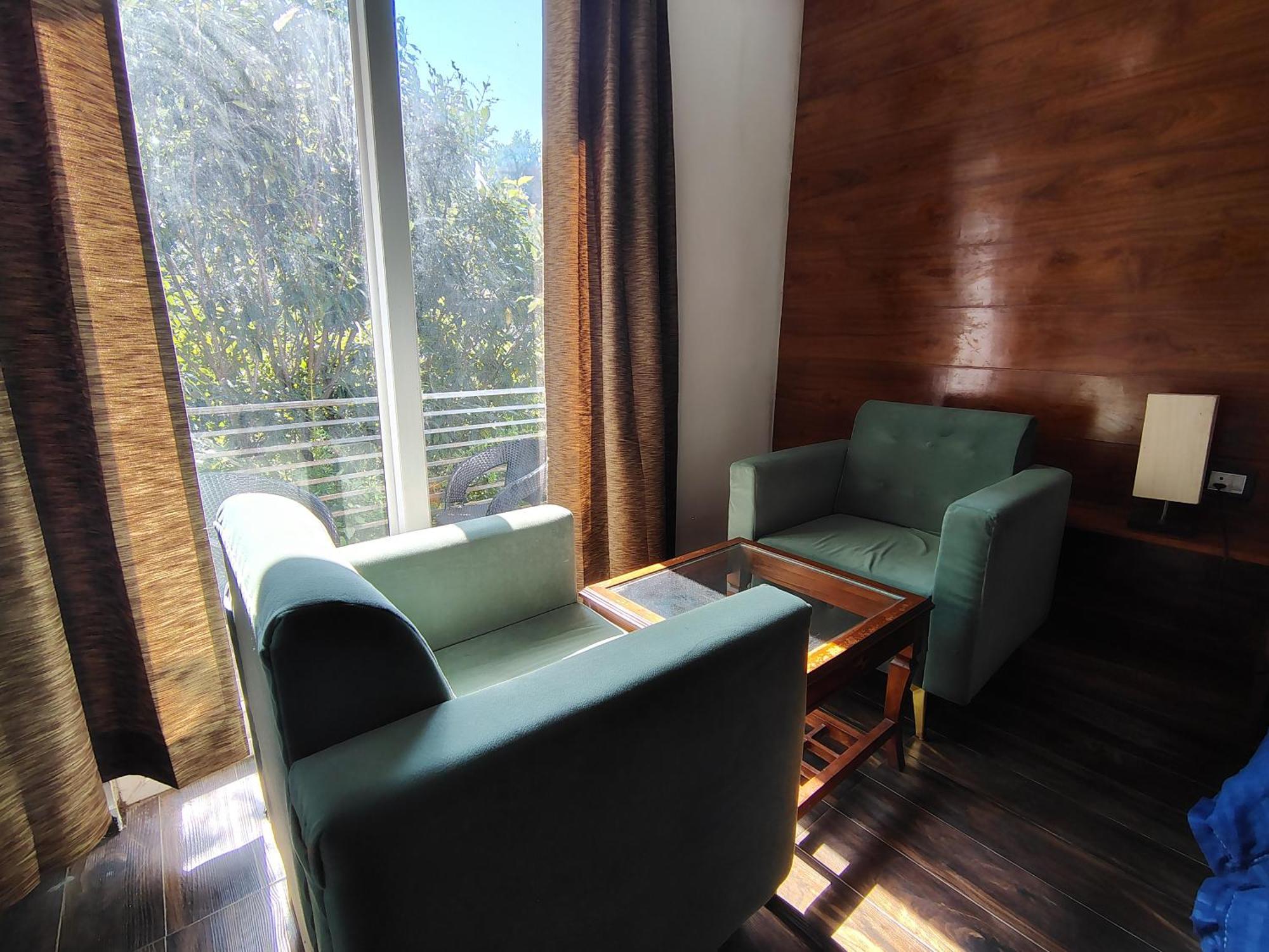 Chakrata Inn Resort Luaran gambar